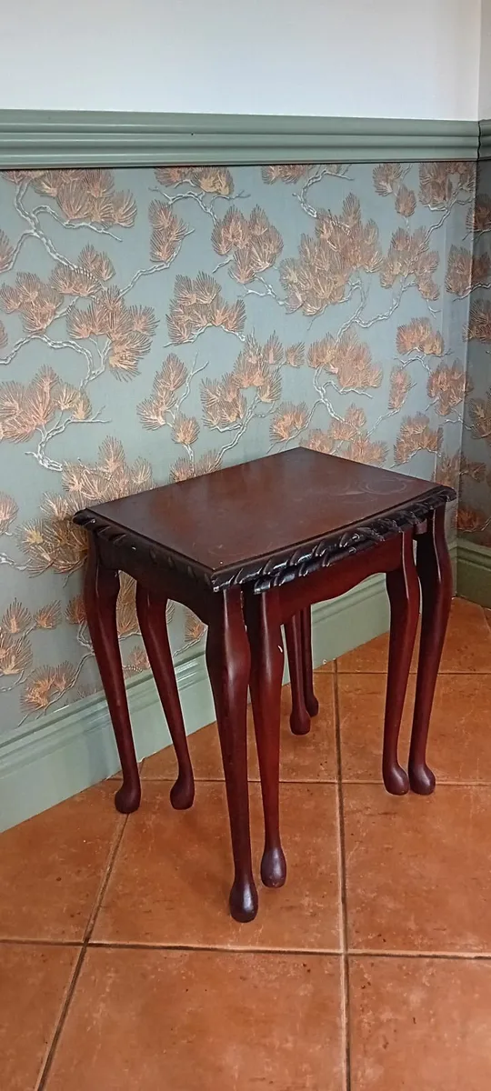 Wooden nest of 2 tables, small side tables - Image 1