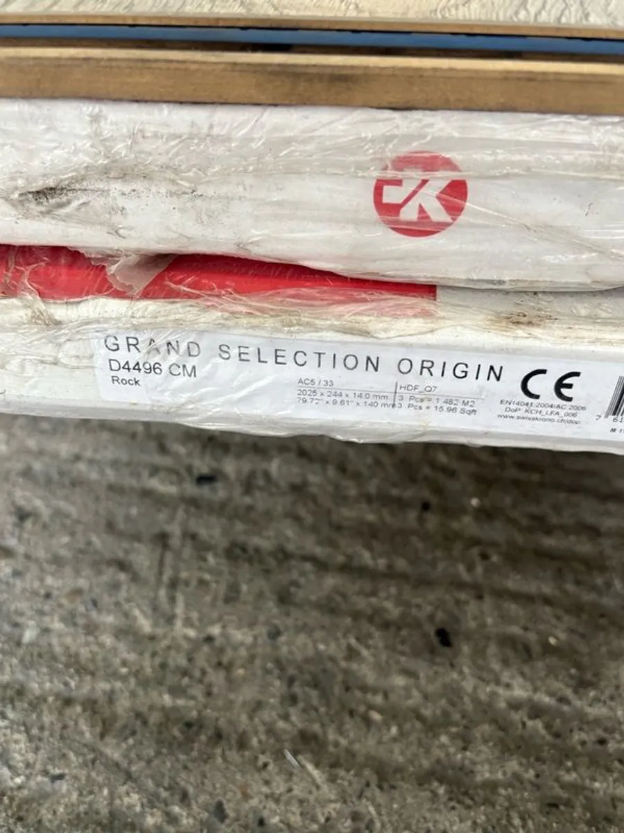 7 sq mtrs 14mm Grey Laminate - Image 3