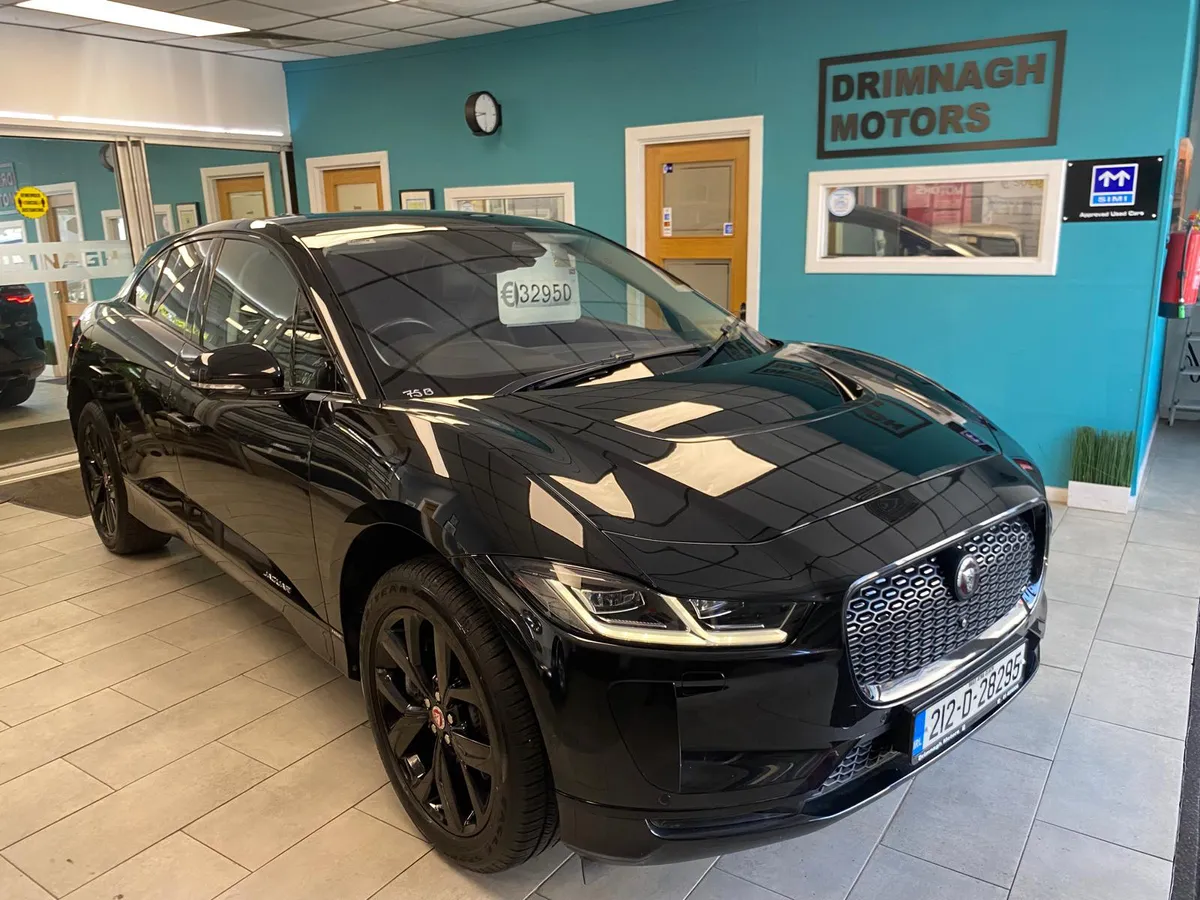 Jaguar IPACE EV400 HSE SHADOW EDITION - Image 3