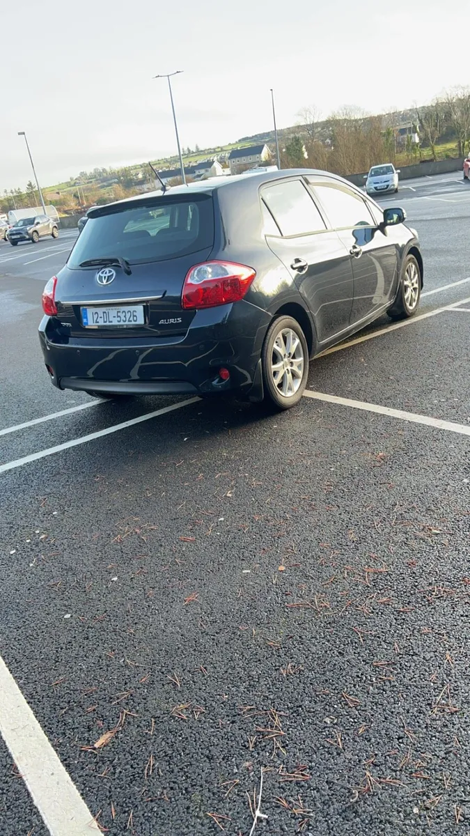 Toyota auris 2012 1.4 diesel low miles - Image 3