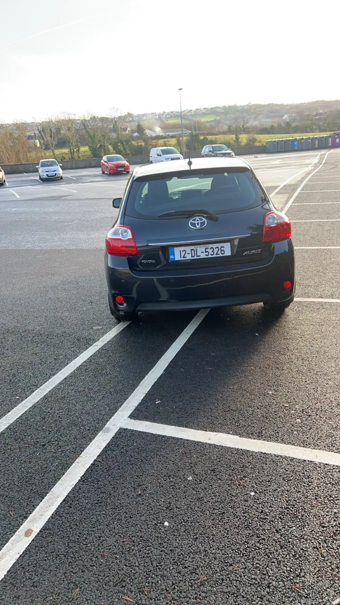 Toyota auris 2012 1.4 diesel low miles - Image 4