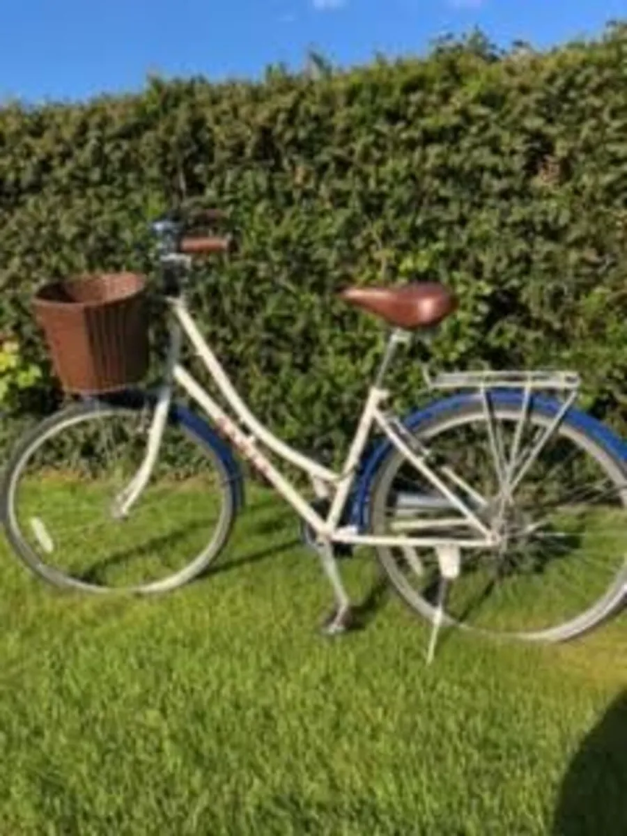 Ladies Bicycle - Image 3