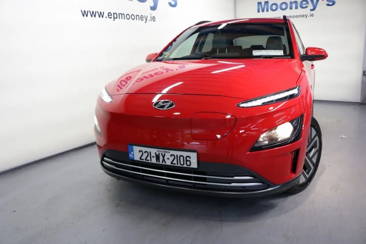 Hyundai Kona Premium 64 kWh EV - Image 2