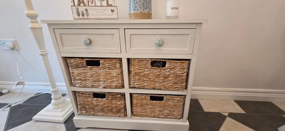 Console table - Image 1