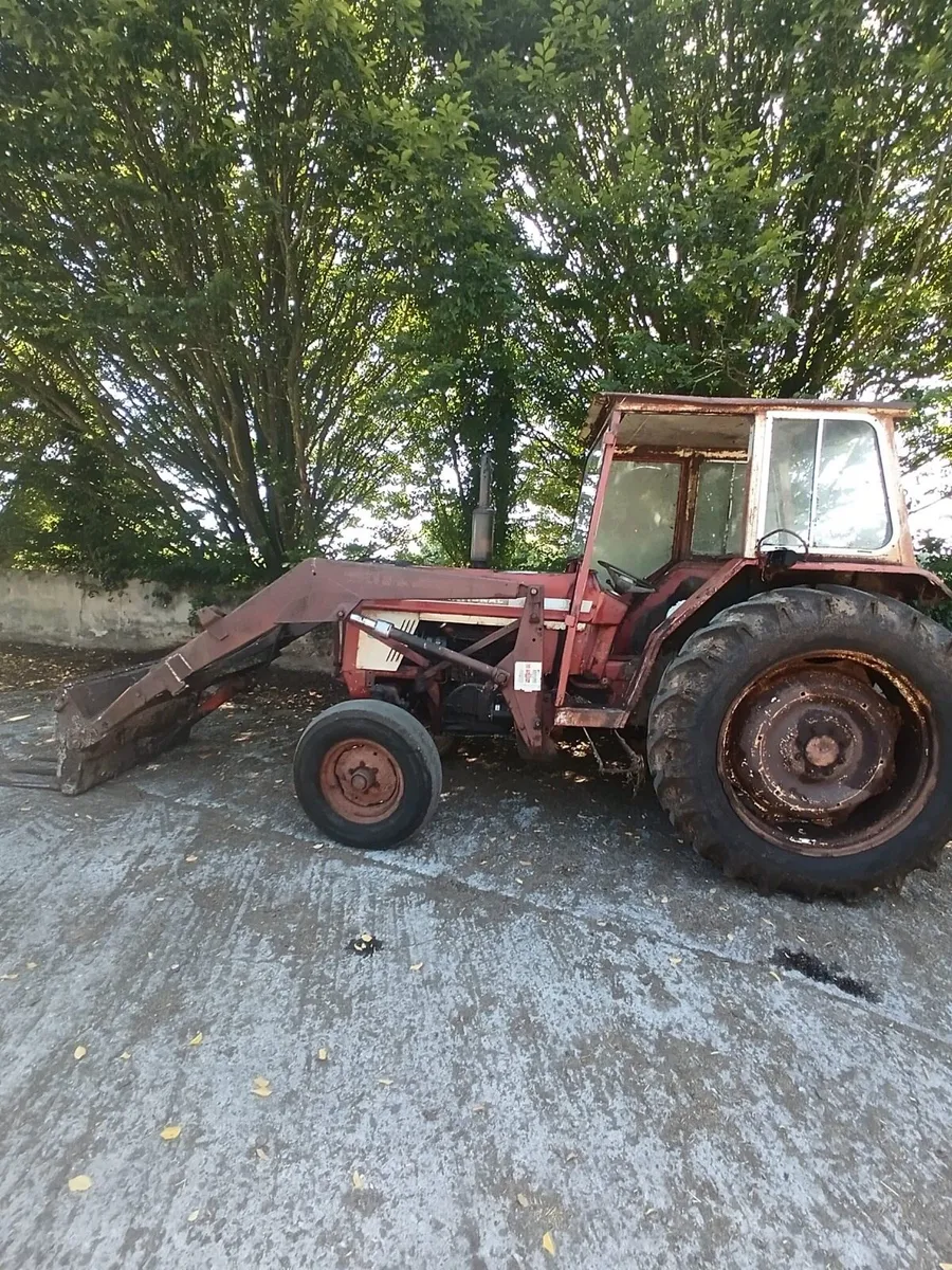 International Tractor - Image 2