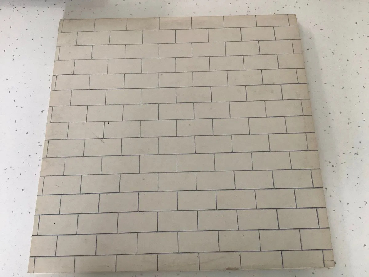Old Vinyl Record - Image 1