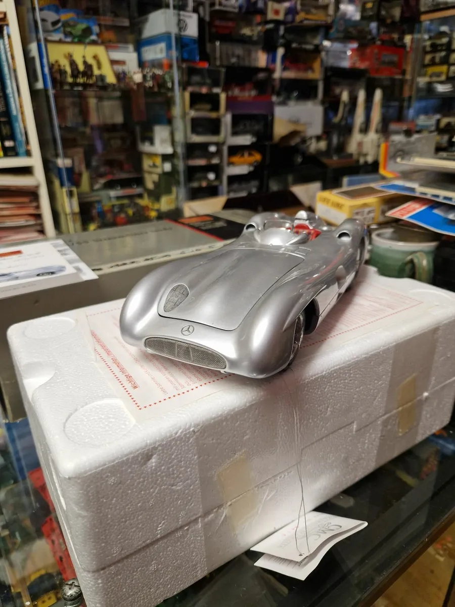 Corgi CMC Mercedes Benz 1.18 - Image 2