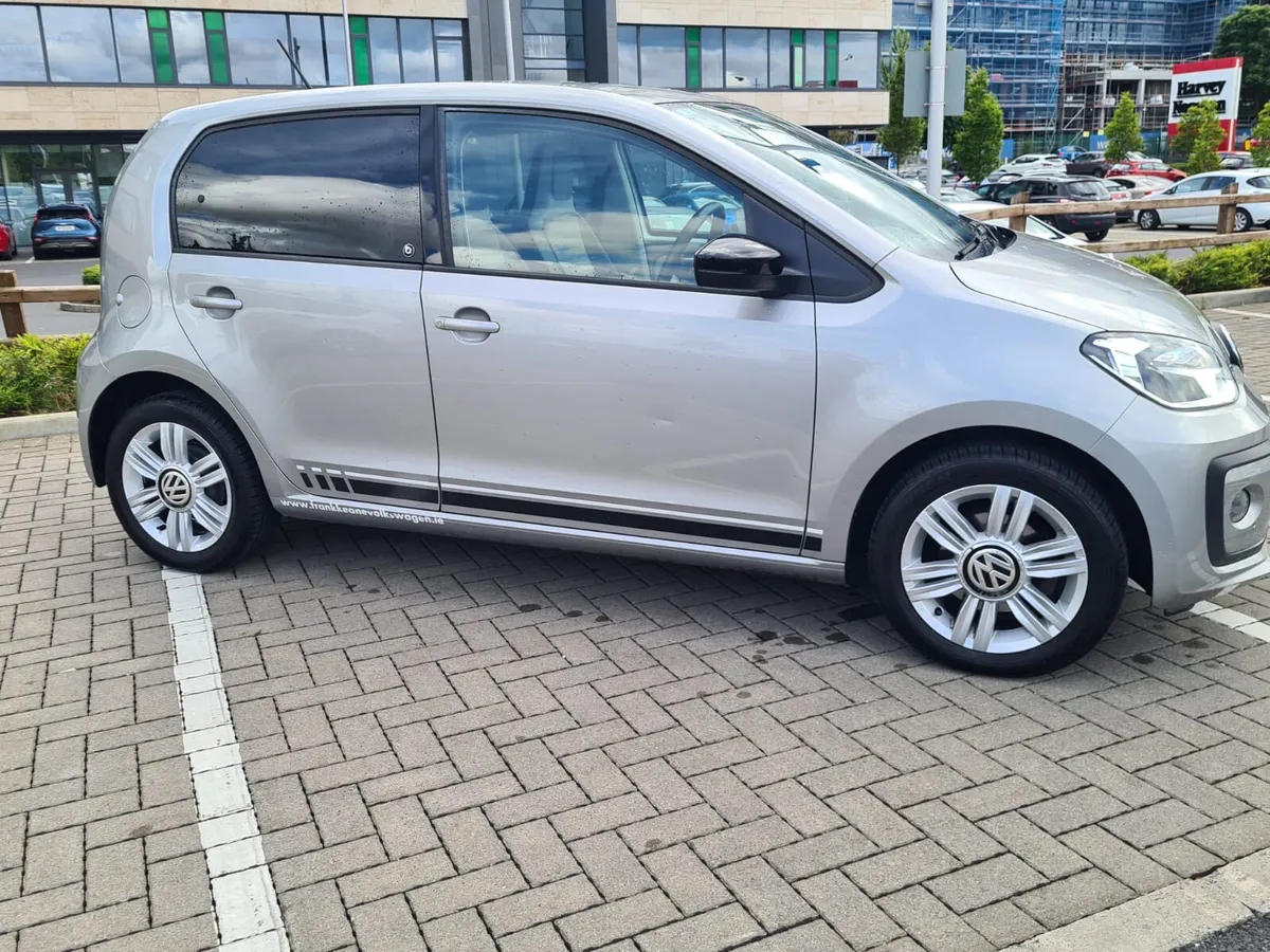 Volkswagen up! 2018 - Image 3