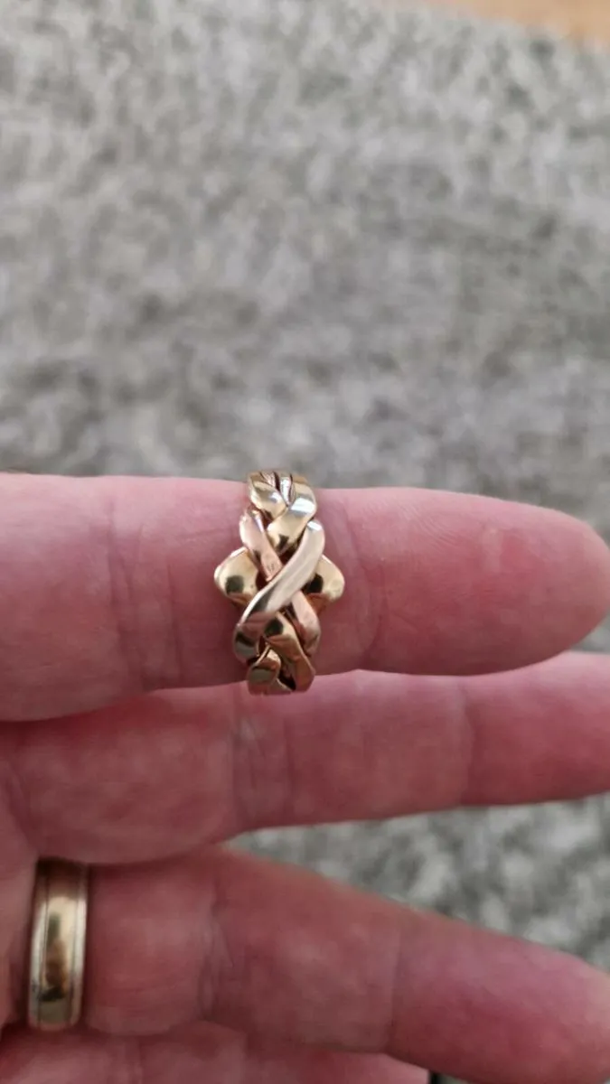 9k 4 colour puzzle ring UK size T - Image 4
