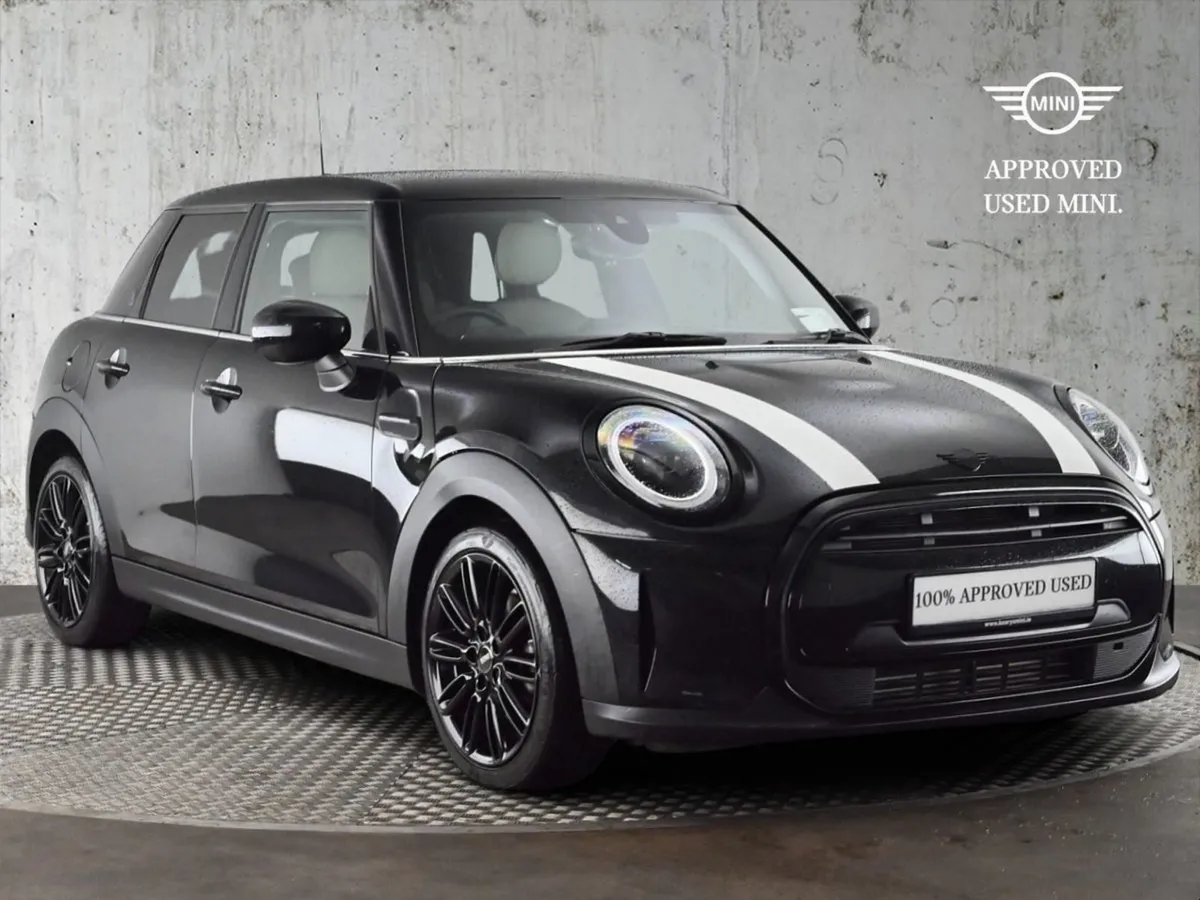 MINI HATCH 5-door Cooper Exclusive - Image 1