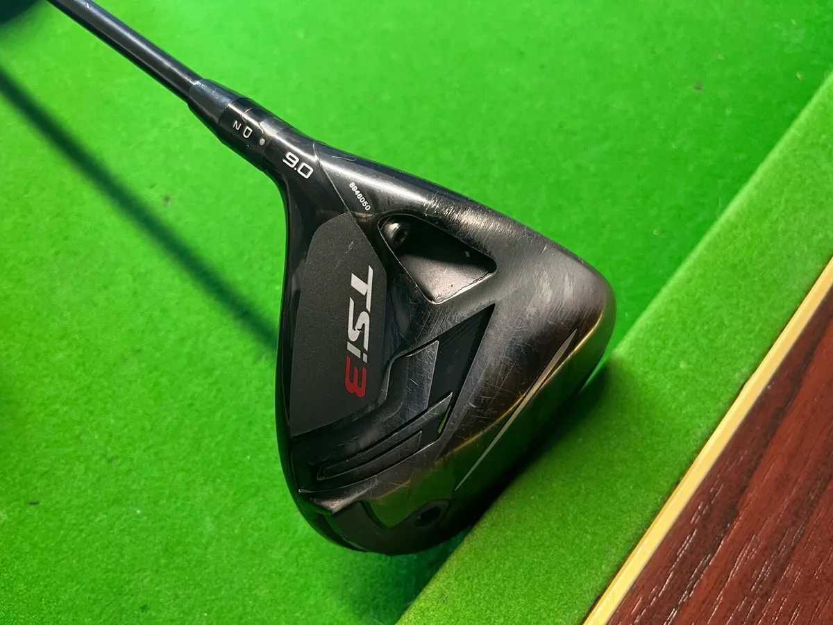Left hand titleist tsi3 driver - Image 1