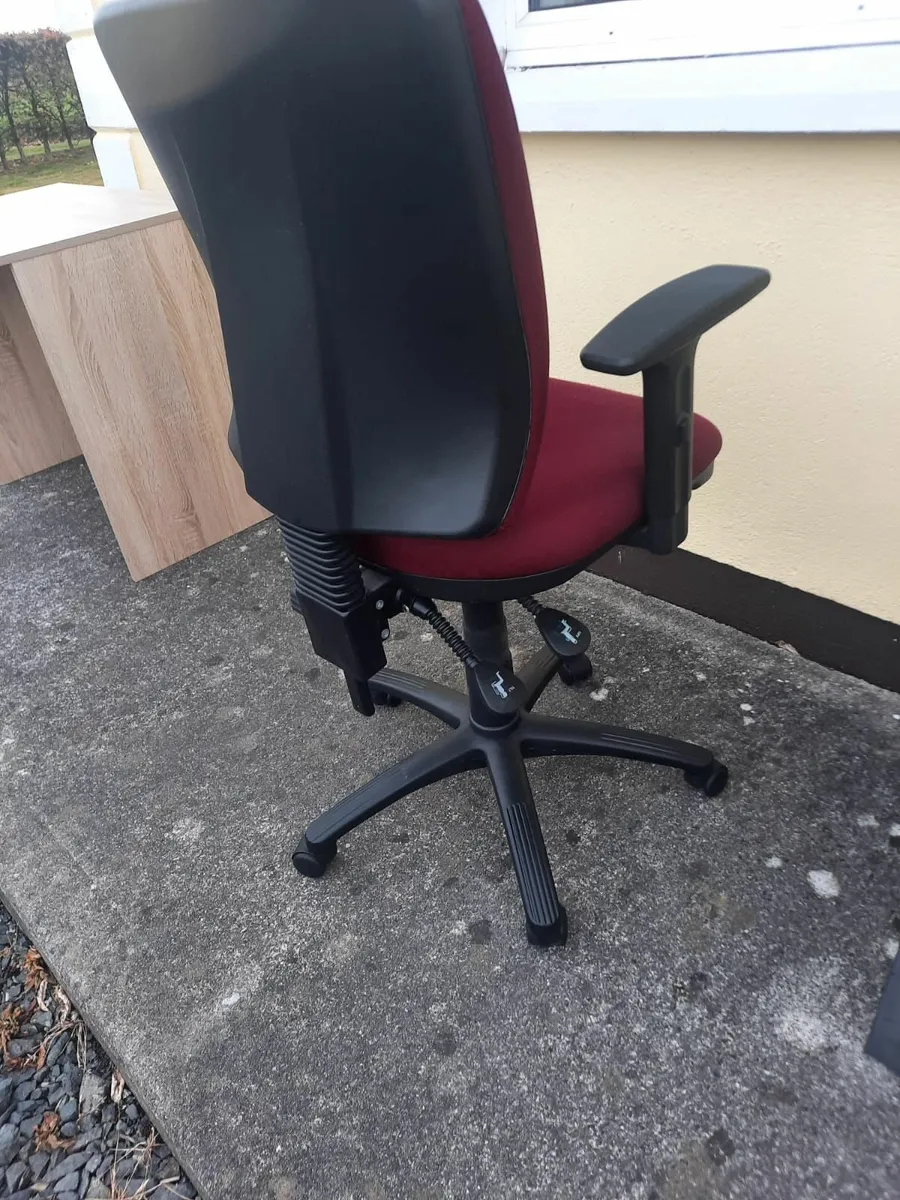 Office chair - Image 2