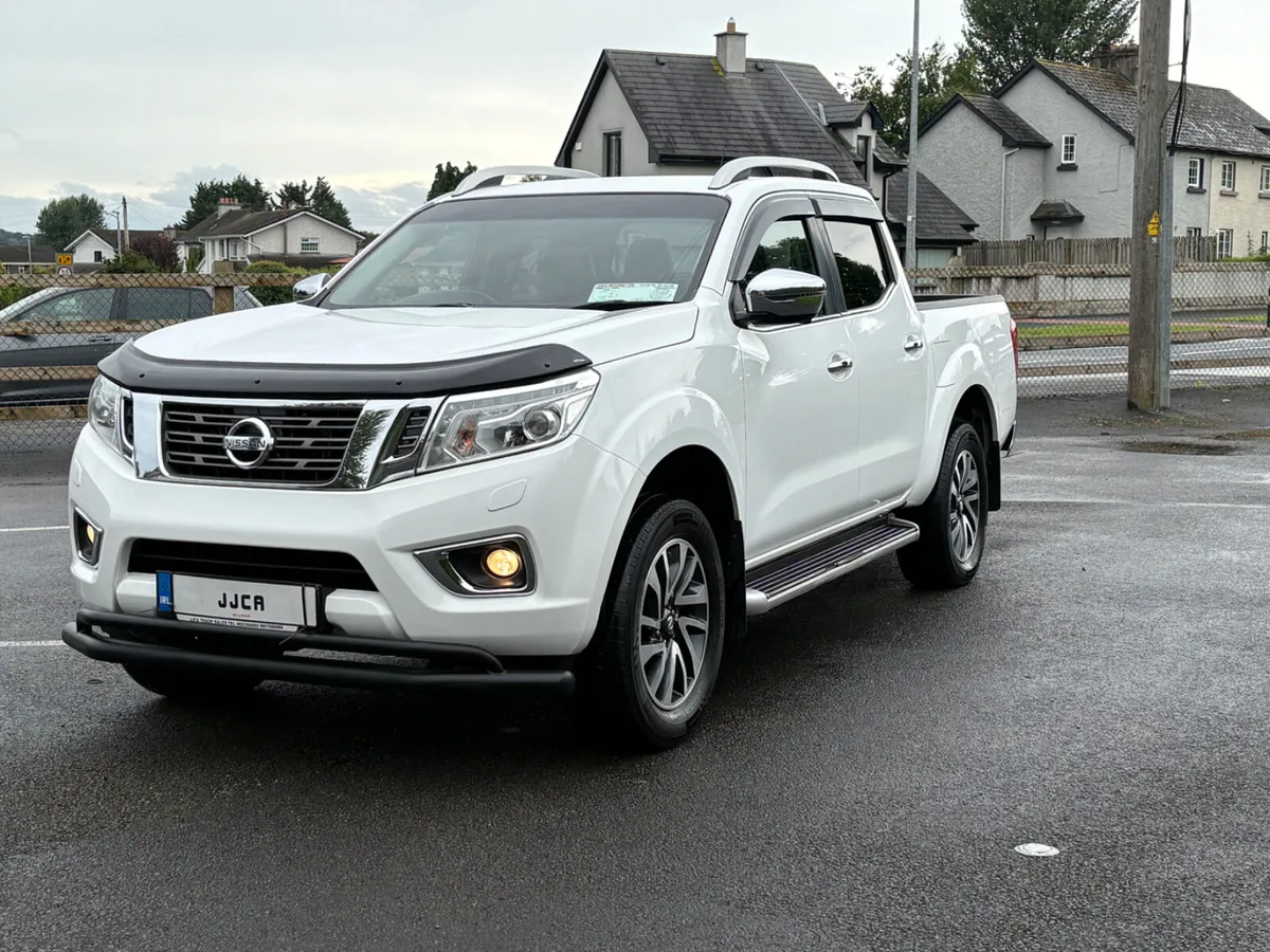 ABSOLUTELY IMMACULATE 2017 (172) NAVARA - Image 3