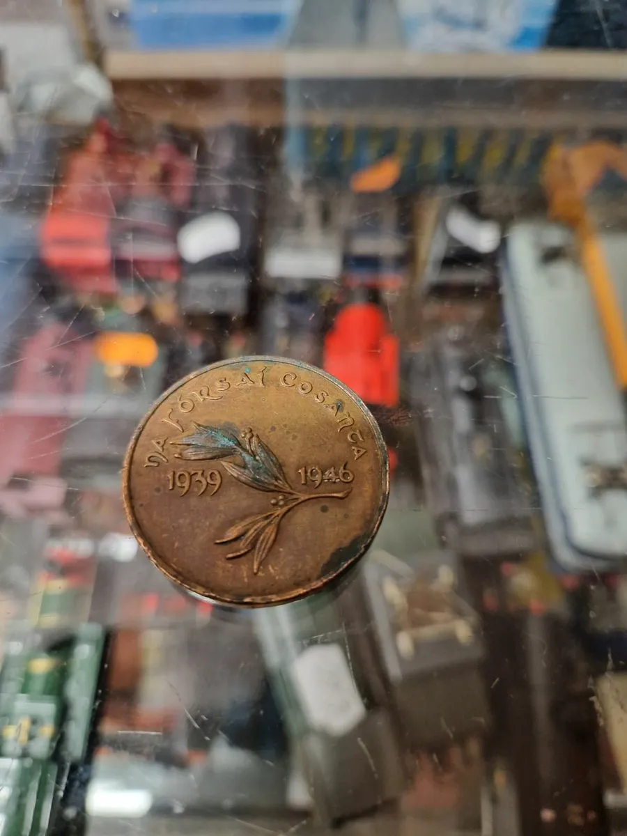 Vintage Irish Emergency Medal - Image 4