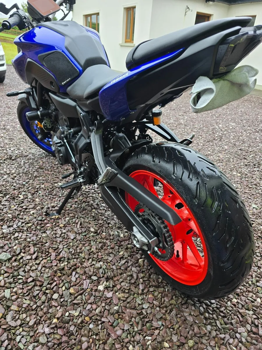 YAMAHA mt07 2023 - Image 4