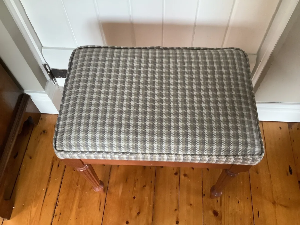 Bedroom stool - Image 3