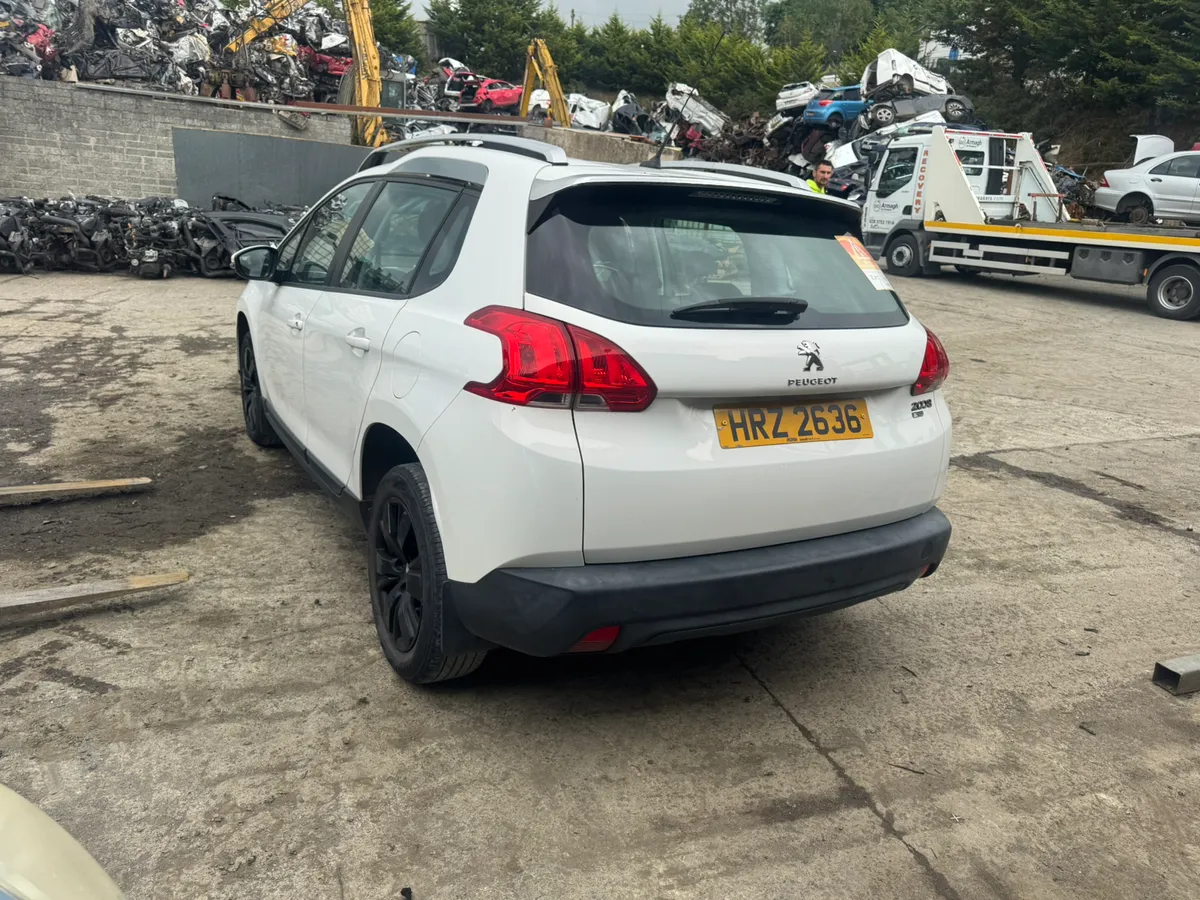Breaking 2014 Peugeot 2008 1.6 HDI - Image 3