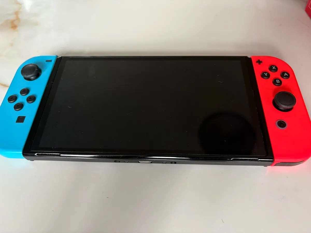 Nintendo Switch OLED Black - Image 1