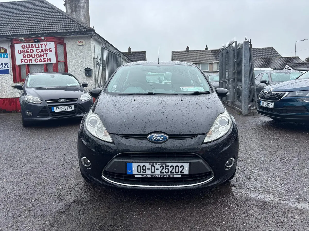 Ford Fiesta 2009  NEW  MODEL  1.25  PETROL - Image 2