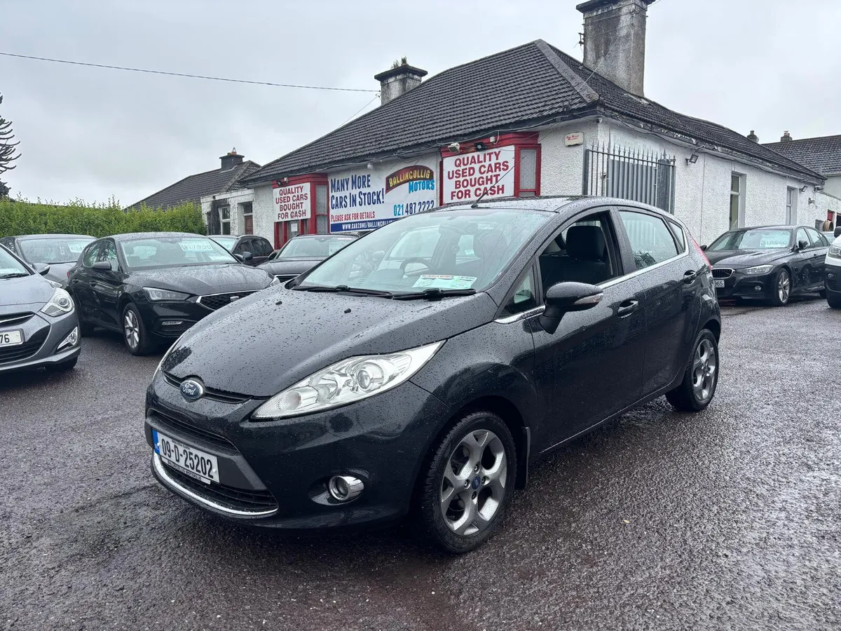 Ford Fiesta 2009  NEW  MODEL  1.25  PETROL - Image 3