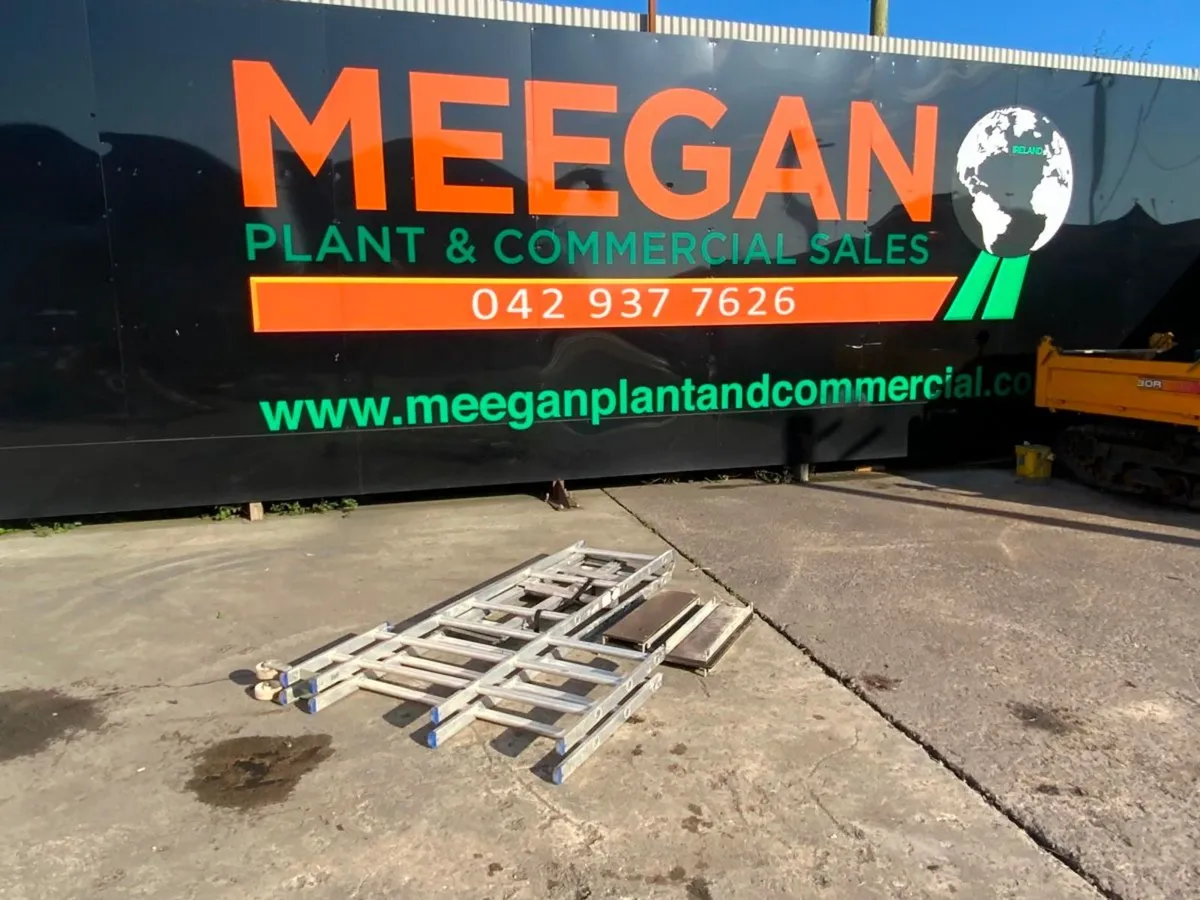 ALUMINIUM FOLDING ACCESS PLATFORM. - Image 2