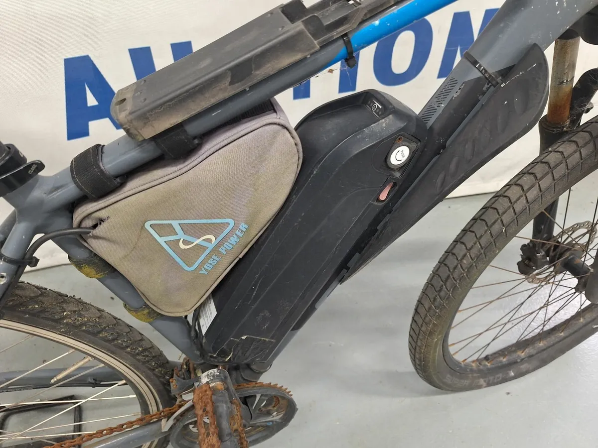 Online Auction Of A Hybrid Mountain Bike & More! - Image 3