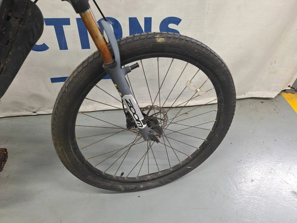 Online Auction Of A Hybrid Mountain Bike & More! - Image 4