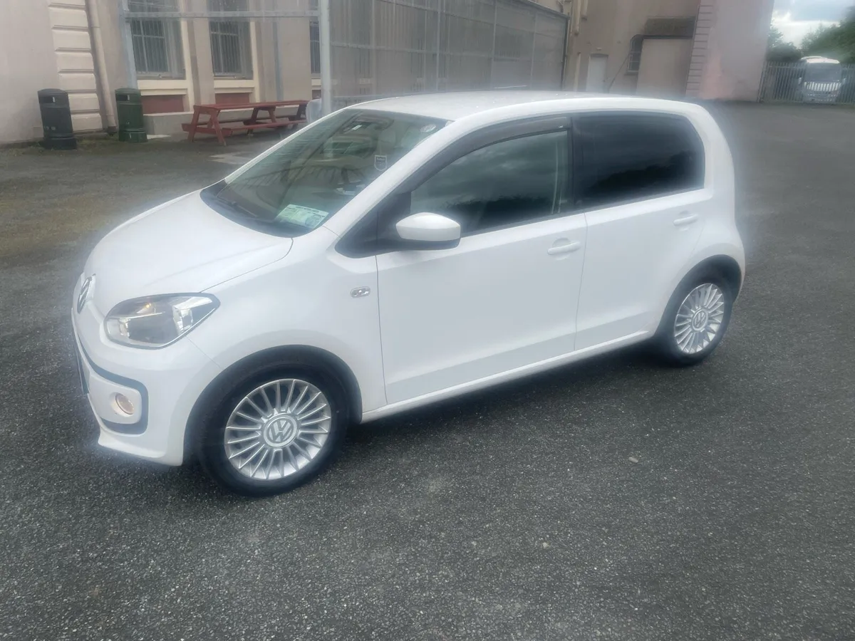 Volkswagen up - Image 2