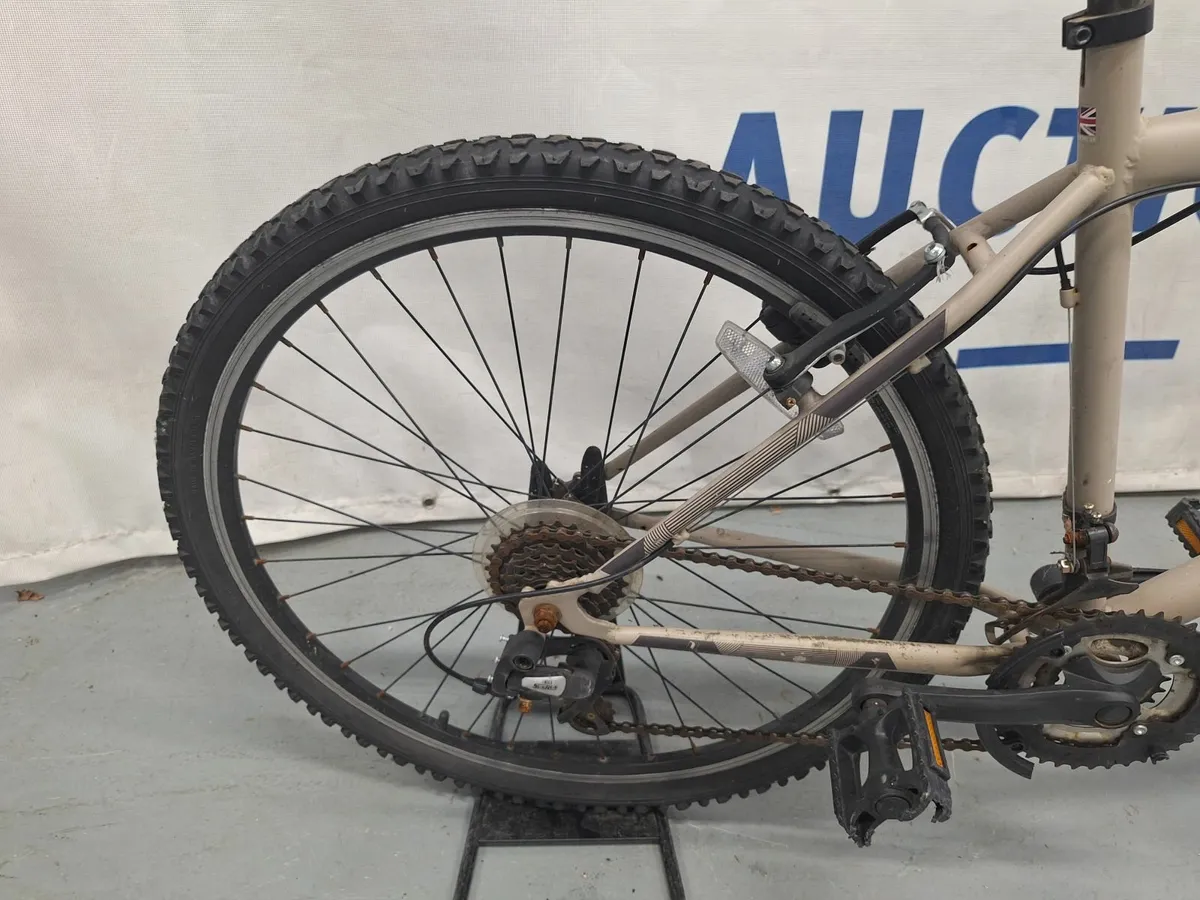 Online Auction Of A Mountain Bike & More! - Image 2