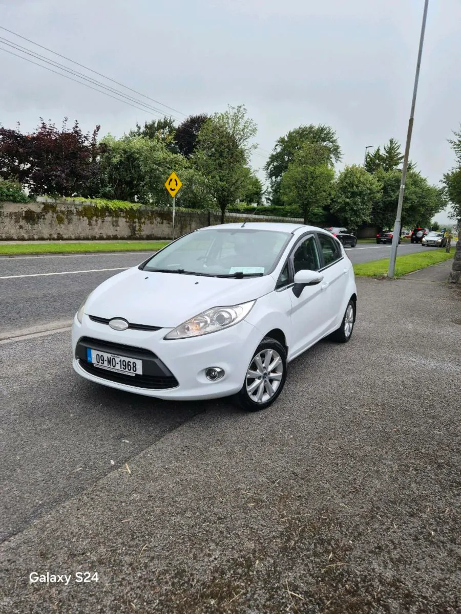 Ford  Fiesta  2009  Diesel - Image 2