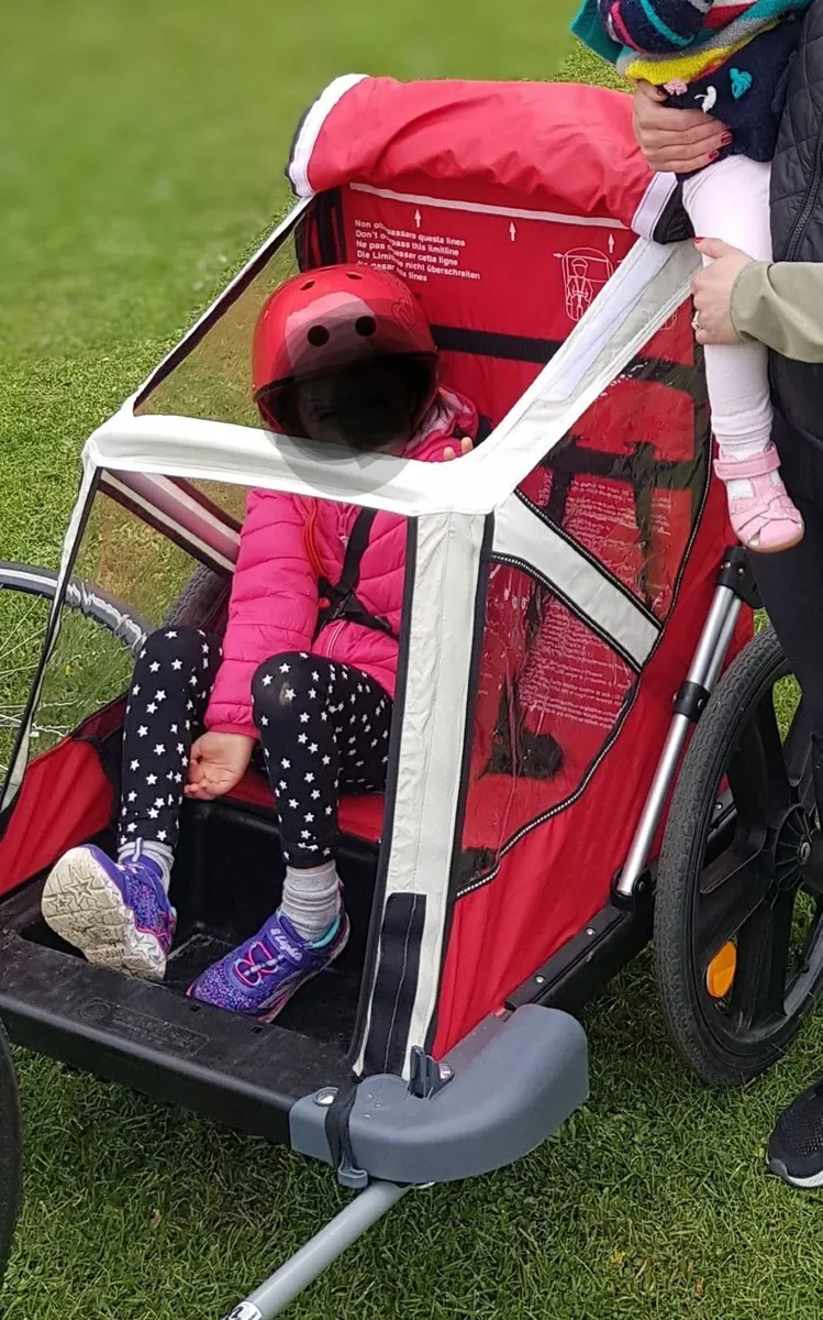 Kids bike trailer