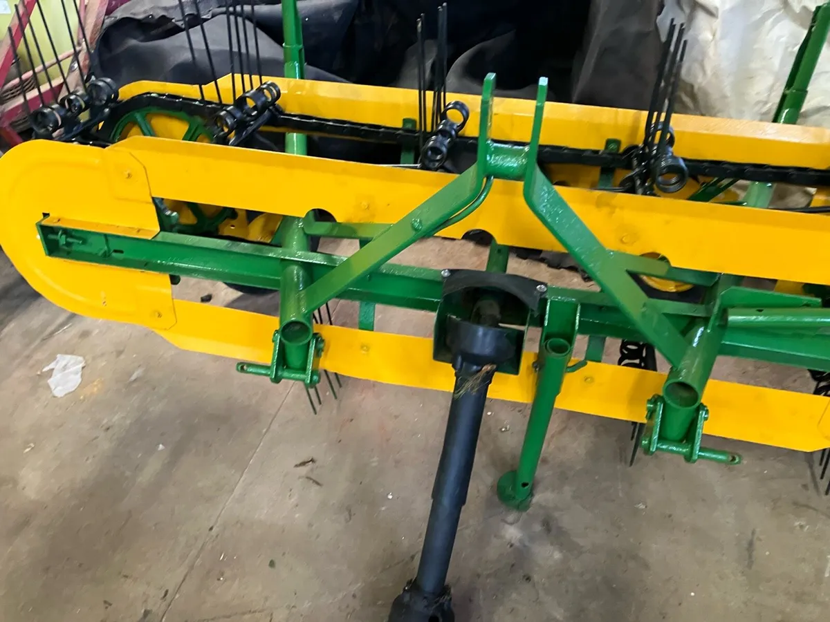 Hay  tedder/shaker - Image 1