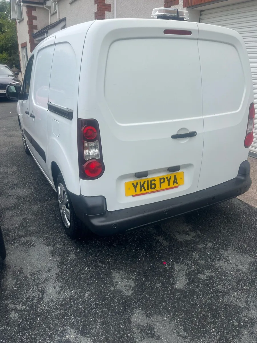 2016 Citreon Berlingo - Image 4