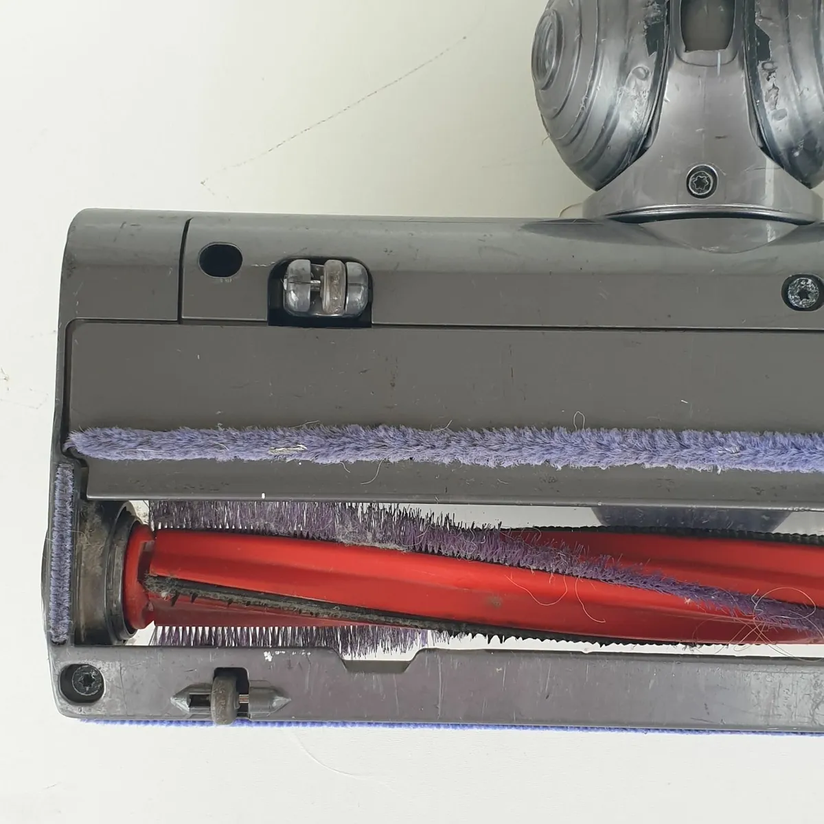 Dyson V6 DC58 DC59 brush head working - Image 4