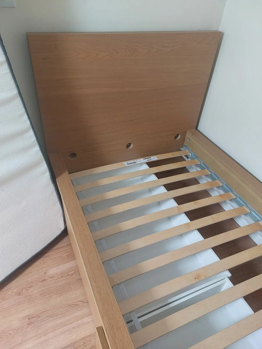 Single bed - Image 3