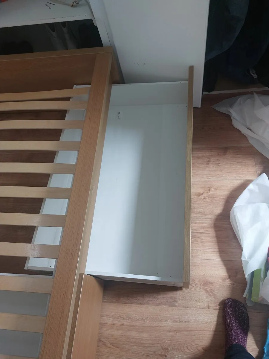 Single bed - Image 4