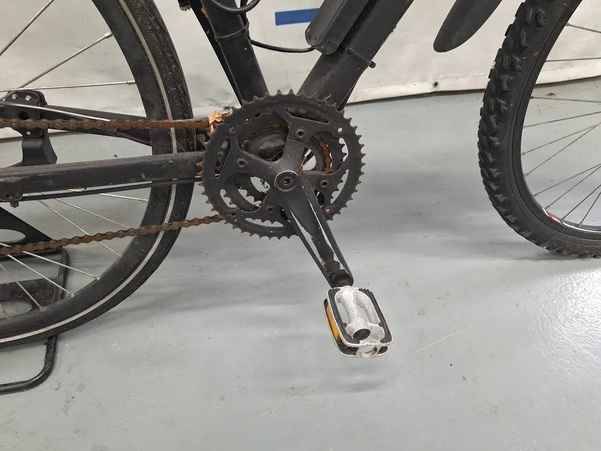 Online Auction Of A Hybrid Mountain Bike & More! - Image 2