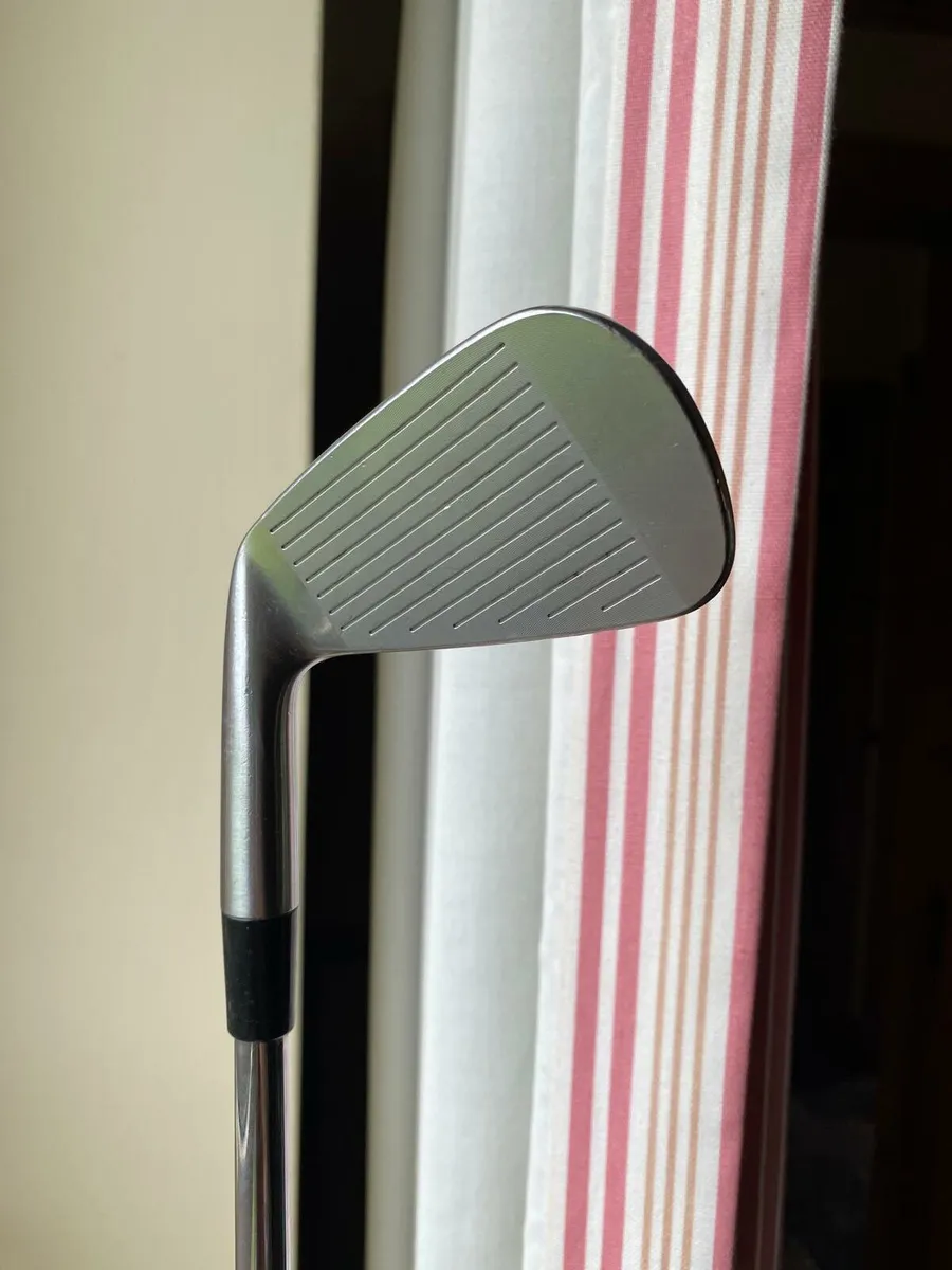 P7MB 3 Iron - Image 2