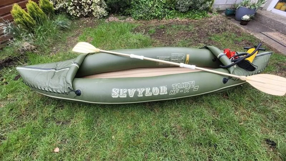 Inflatinle kayak. - Image 2