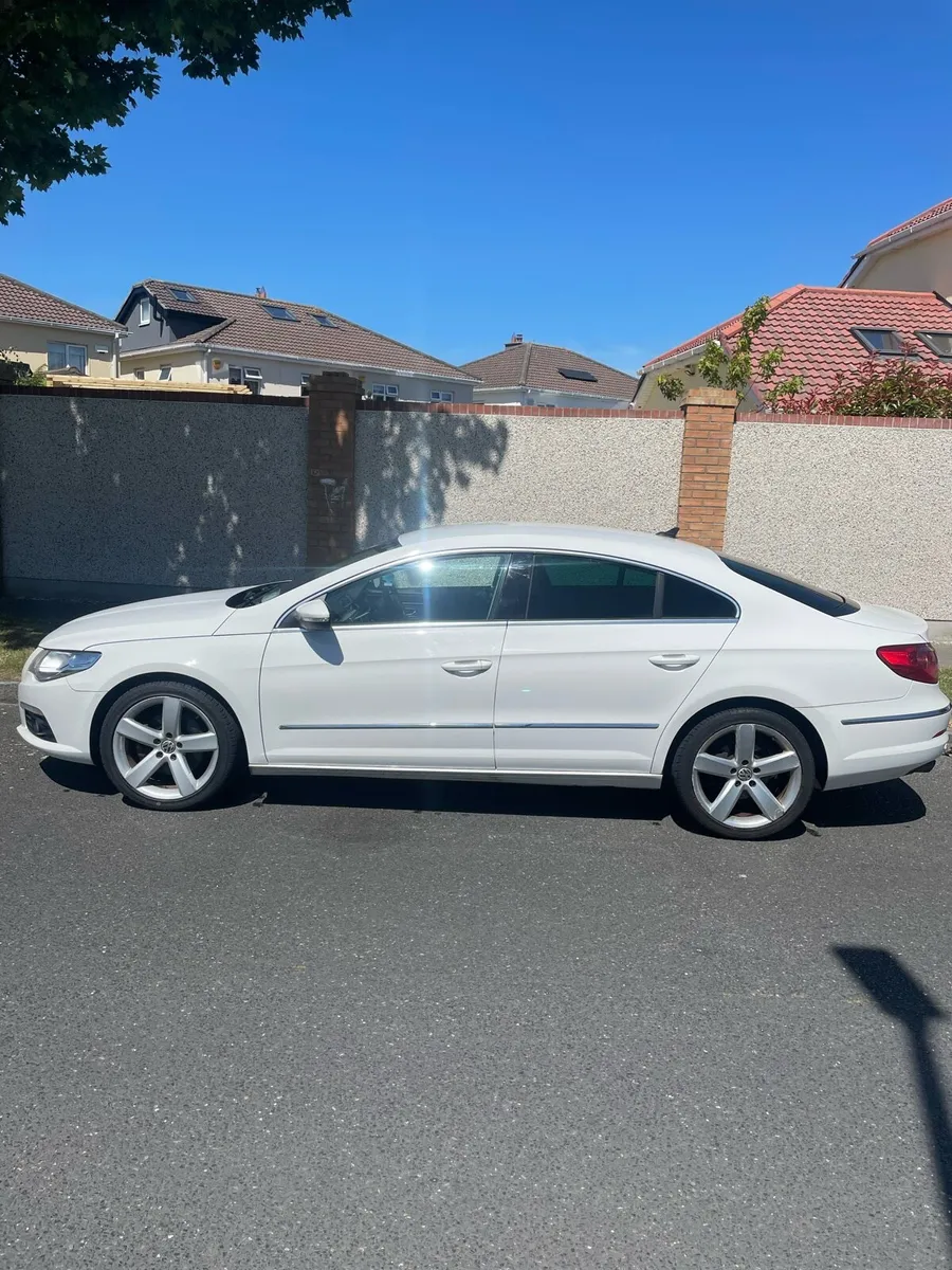 Volkswagen Passat CC - Image 1