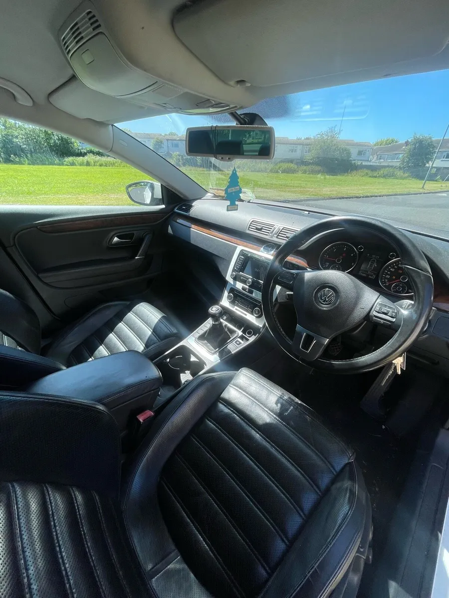 Volkswagen Passat CC - Image 4