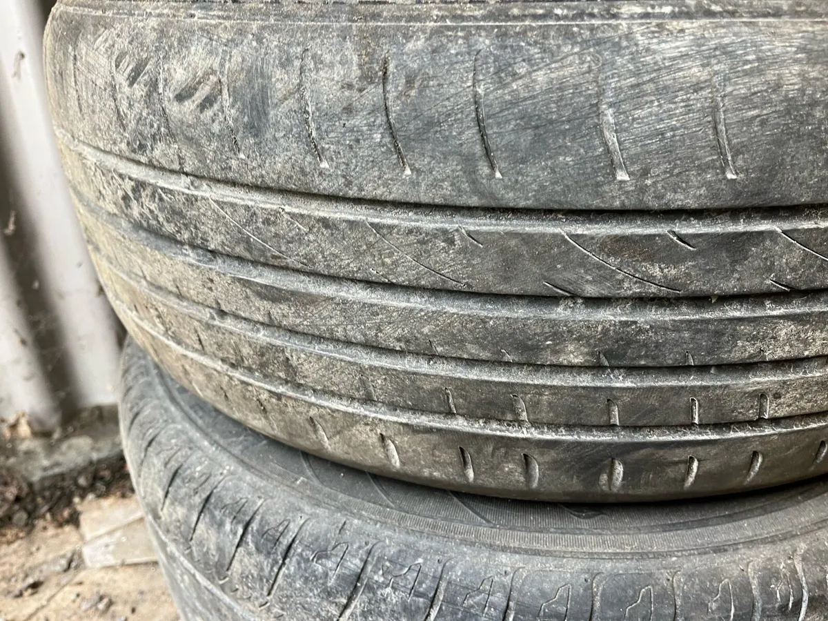 Ford alloys with tyres 205/55 R16 - Image 3