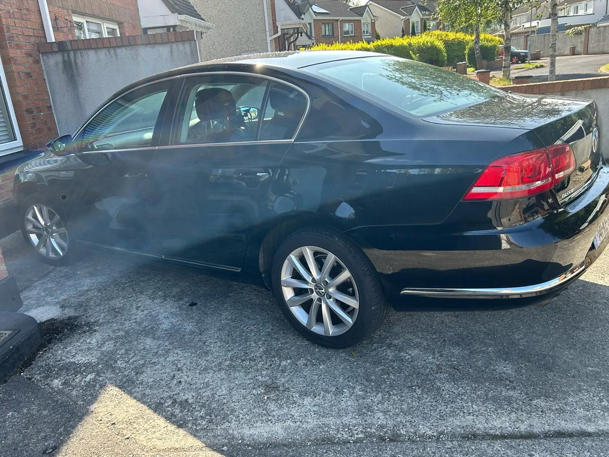 Volkswagen Passat 2L TDI Executive Edition - Image 2