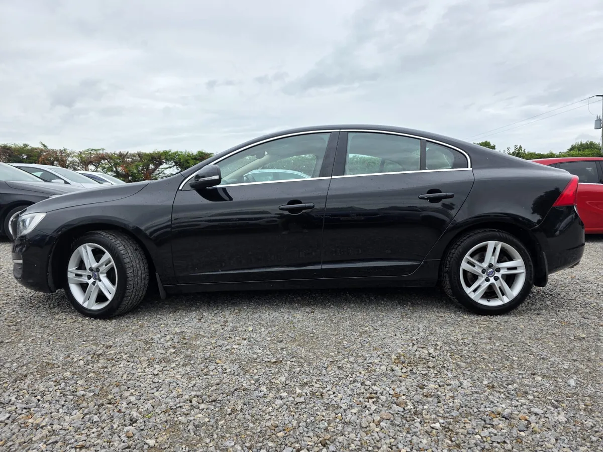 Volvo S60 2016 - Image 2