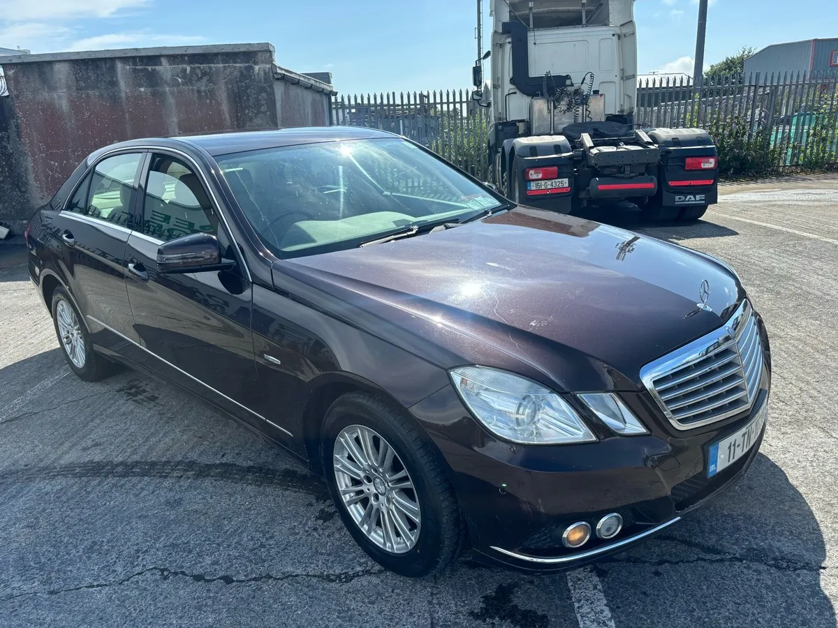 11 MERCEDES E CLASS NCT 11/25 - Image 2