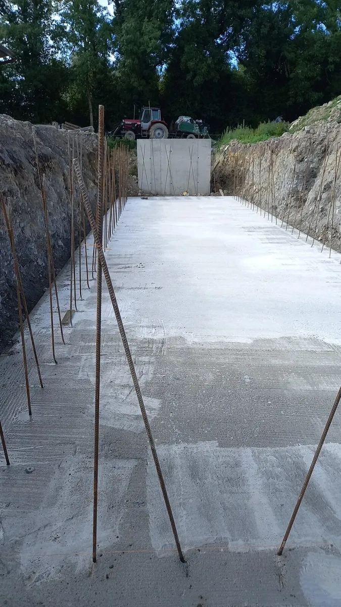 Shuttering  concrete  sheds - Image 2