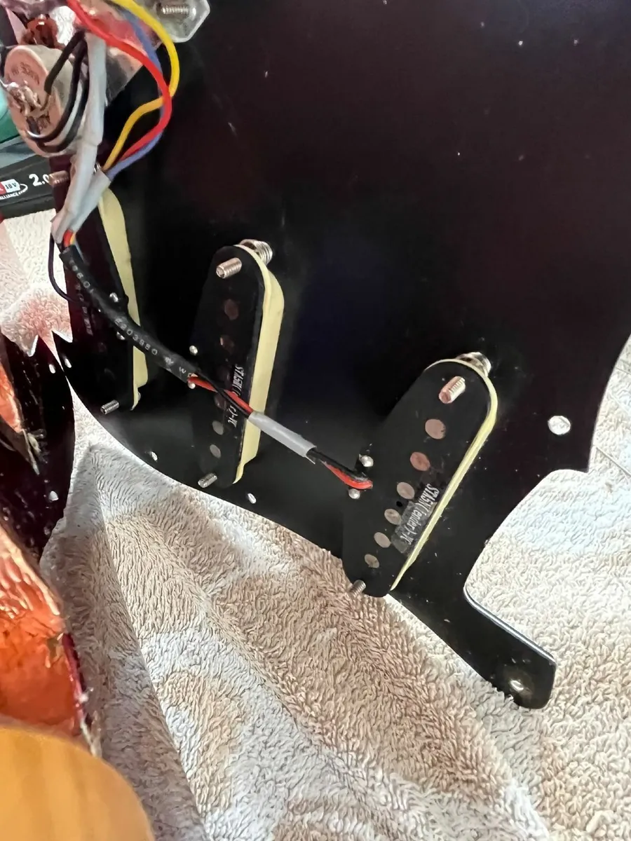 Squire Strat made in Korea - Image 3