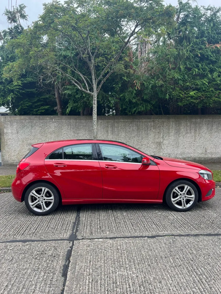 151 Mercedes-Benz A-Class with sunroof - Image 1