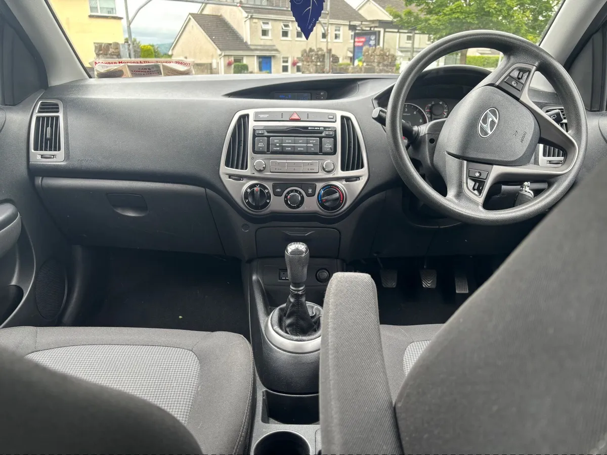 131 Hyundai i20 1.4 CRDI blue drive high spec - Image 4