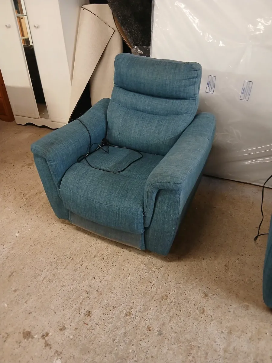 Recliners chairs - Image 2